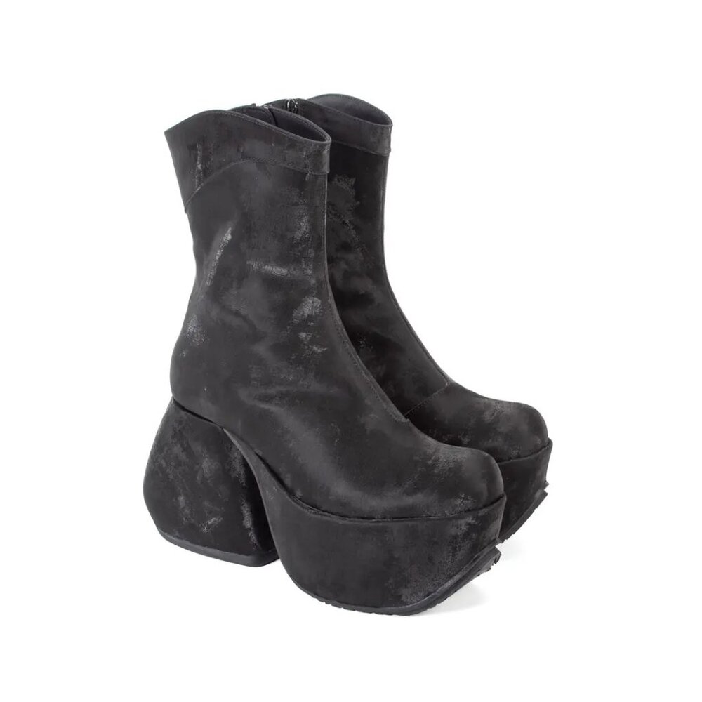 John Fluevog rainy black Superfly Jive boot, size 8